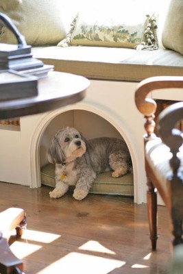 KITCHEN BENCH PET BED